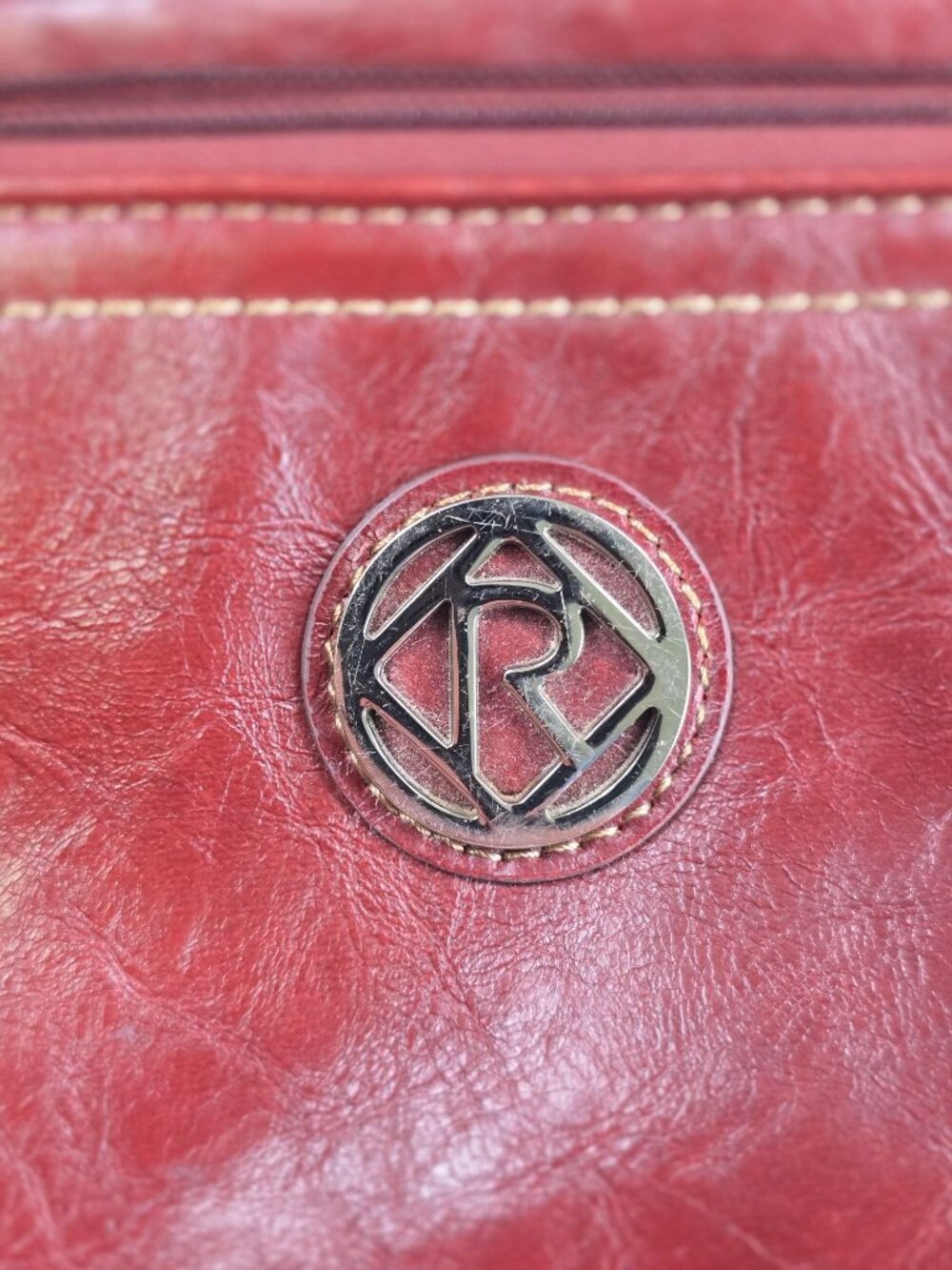 Relic Brick Red Faux Leather Crossbody Bag - Picture 4 of 5